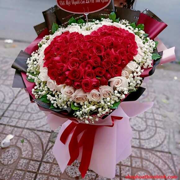 Giao Hoa Valentine Quận 5